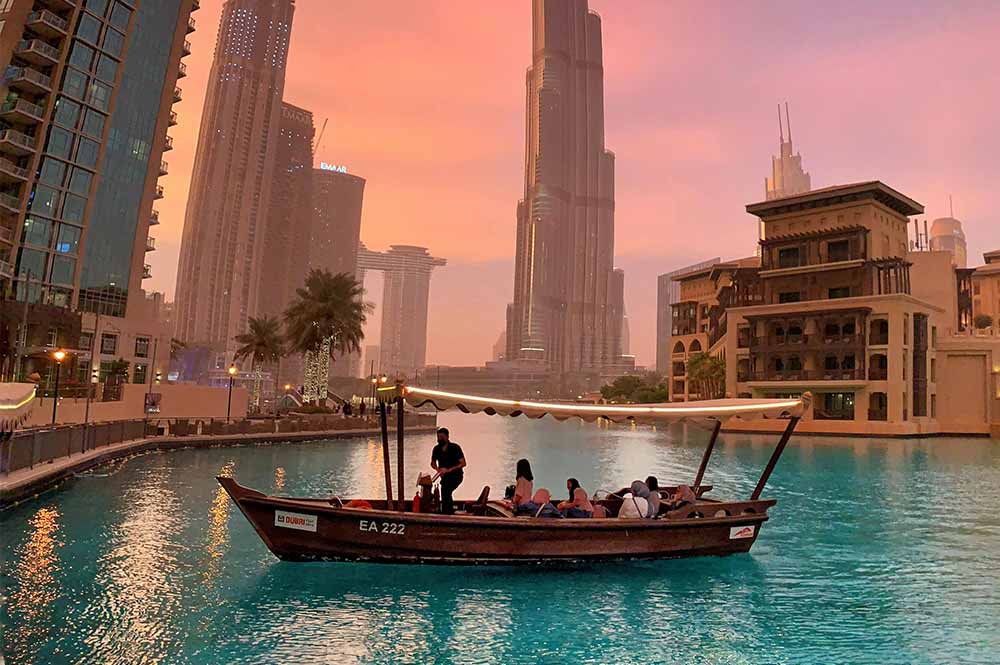 https://fasteagletravelandtoursim.com/wp-content/uploads/2025/05/evening-abra-ride-on-burj-lake.jpg